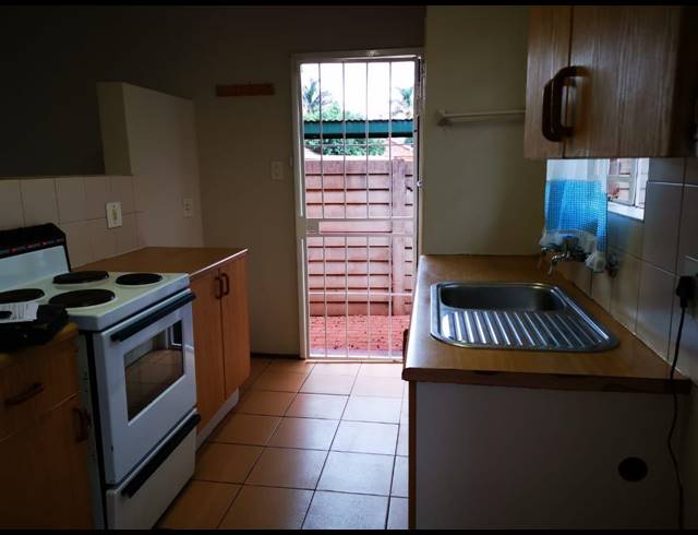 2 BEDROOM HOUSE SOLD IN HESTEAPARK